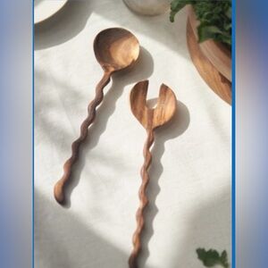 WIGGLE SOLID ACACIA WOOD SERVE SET Anthro
